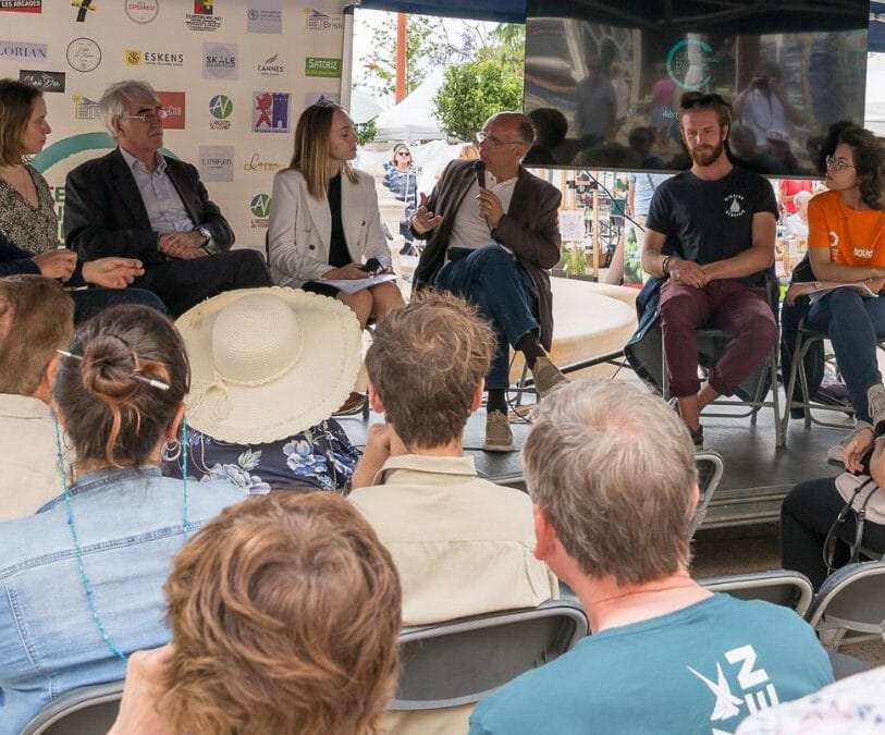 Conference: Water in all its states, from rivers to oceans